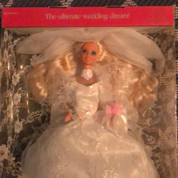 1989 Wedding Fantasy Barbie - Picture 2 of 5
